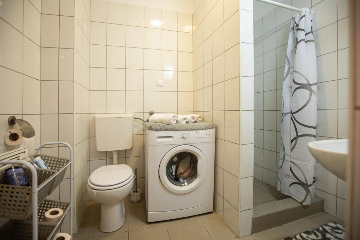 Maribor City Center Minidorm Apartment Eksteriør billede