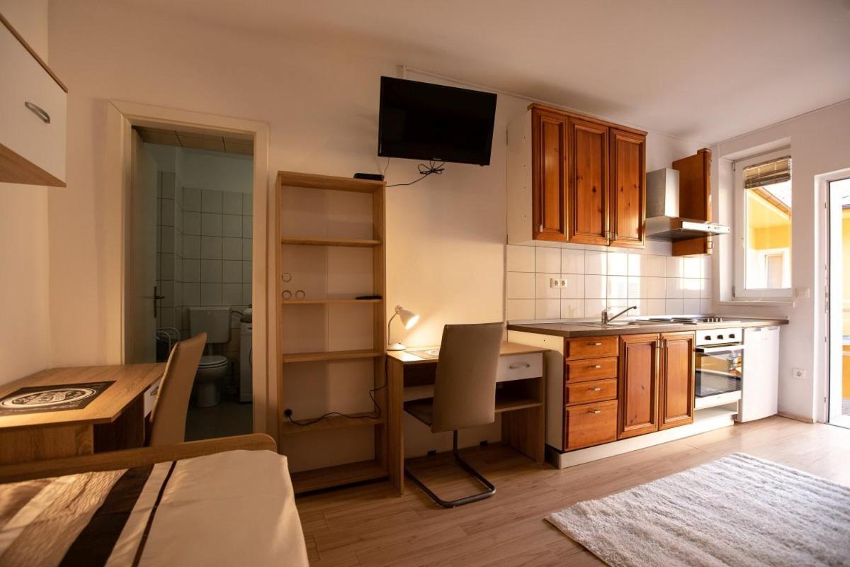 Maribor City Center Minidorm Apartment Eksteriør billede
